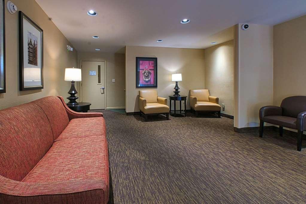 Suburban Studios Louisville East Wnętrze zdjęcie